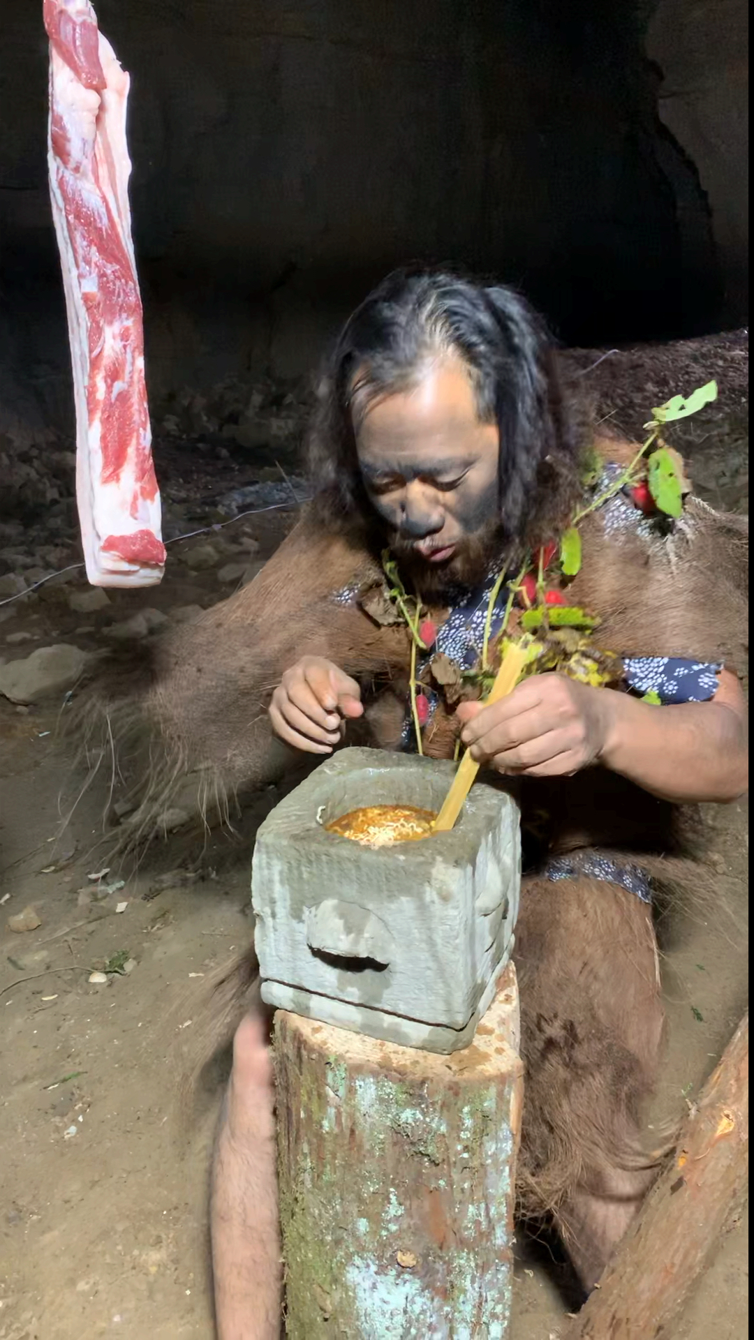 搞笑萌宠#体验野人生活背后的故事!