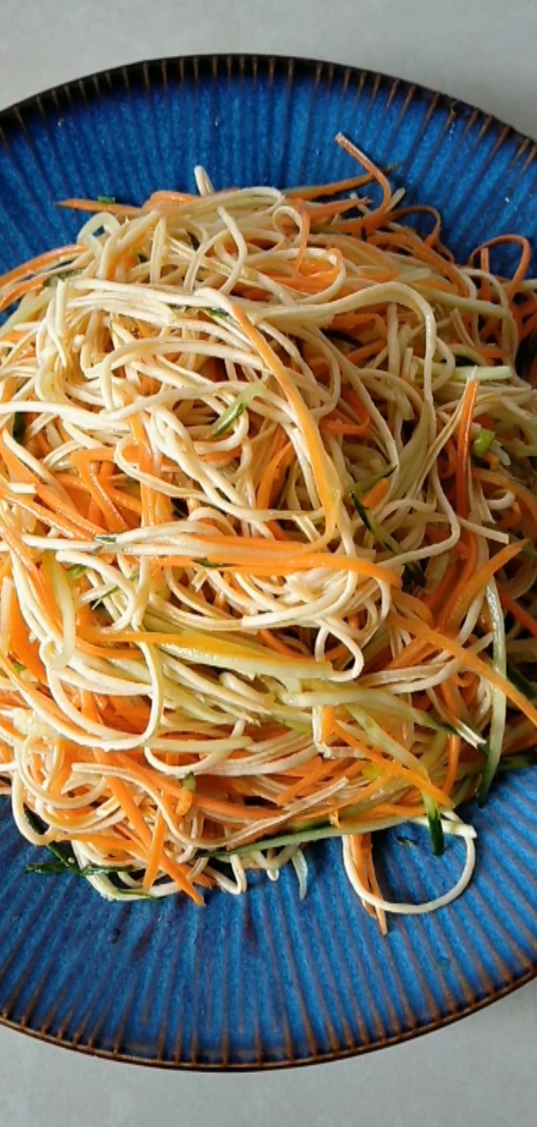 自制美食#凉拌腐竹丝,夏天一道清爽解腻的凉拌菜