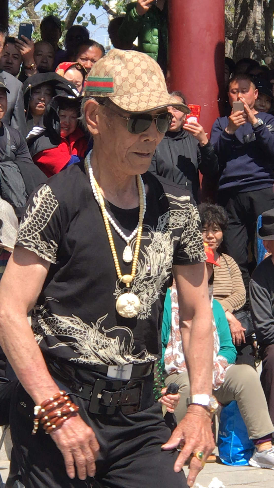 80岁网红张大爷