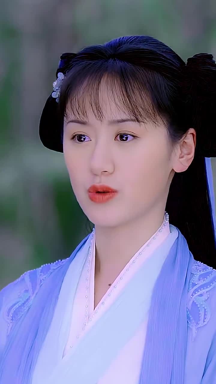 璇玑一袭蓝衣惊艳了时光,眼神仿佛会说话,笑起来也太甜了