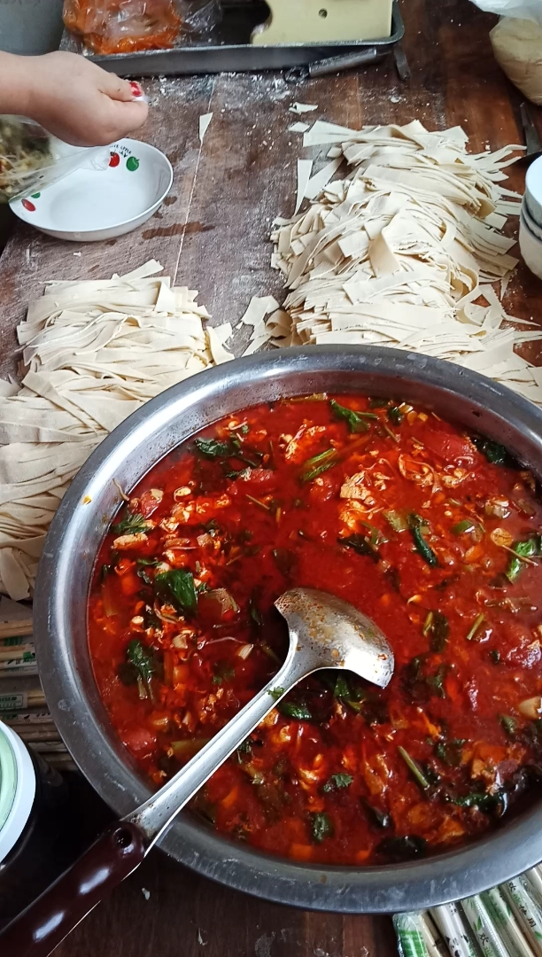 农村的柴火大锅饭,你吃过吗?