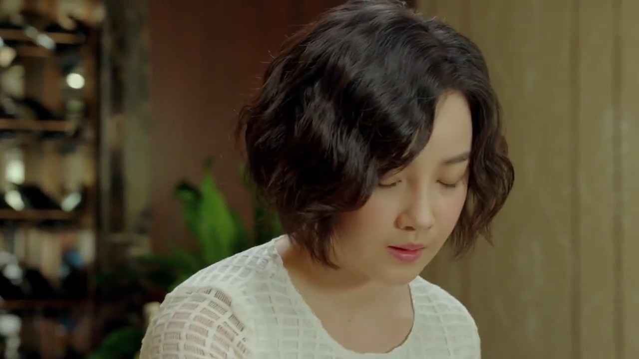 小别离:后妈买来小宇爱吃的菜,两人也和好了,后妈笑了