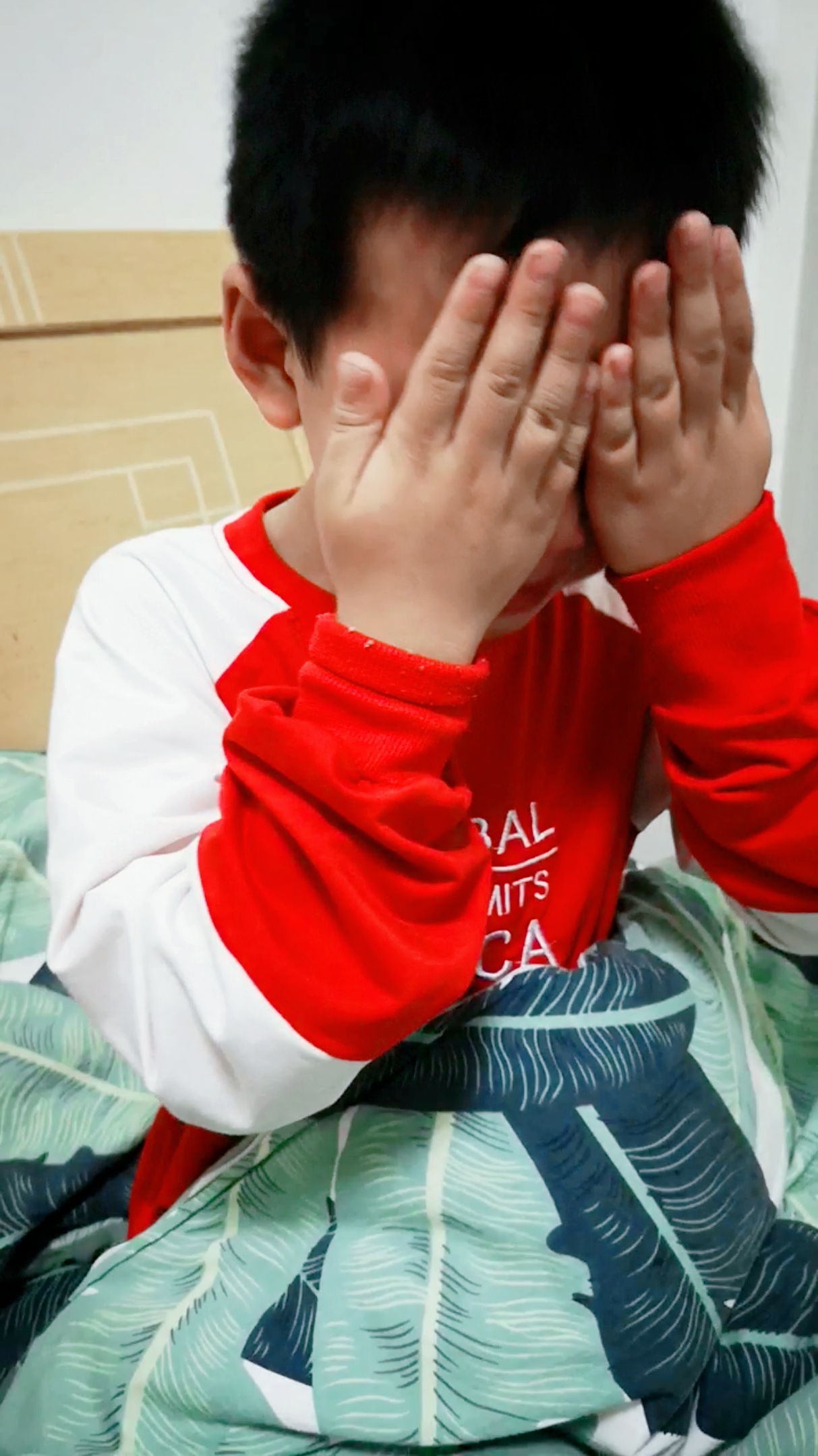 宝贝,对不起.妈妈知道你是这个世界上最坚强的小孩.