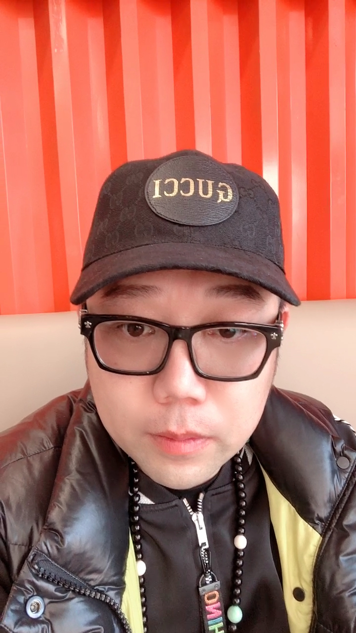 歌手大彬#吃的怎么样?一个人的生活哈哈!