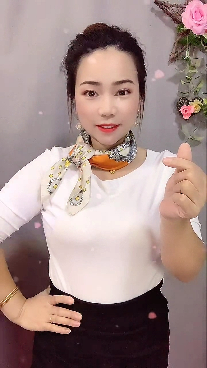 教你系围巾方巾时尚系法百搭又气质