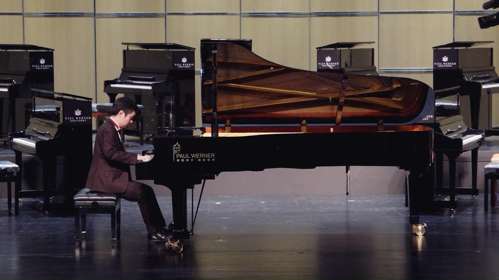 原创作品#沈文裕2021偶裕全国巡演音乐会杭州站演奏原创作品《偶裕》