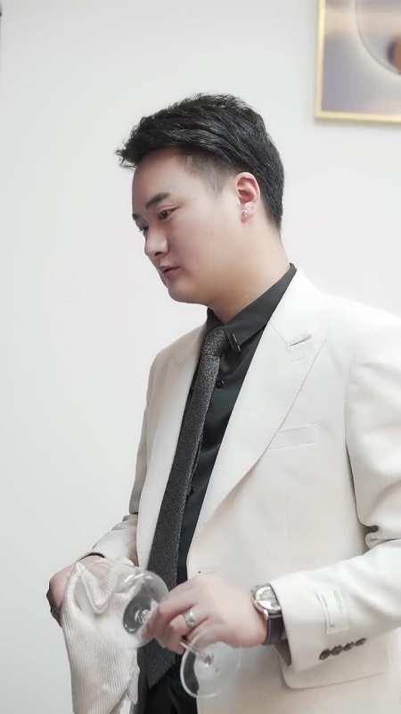 不染纤尘,看似没有得到,而已经拥有…珍惜眼前陪你吃苦的人@诺宝吖