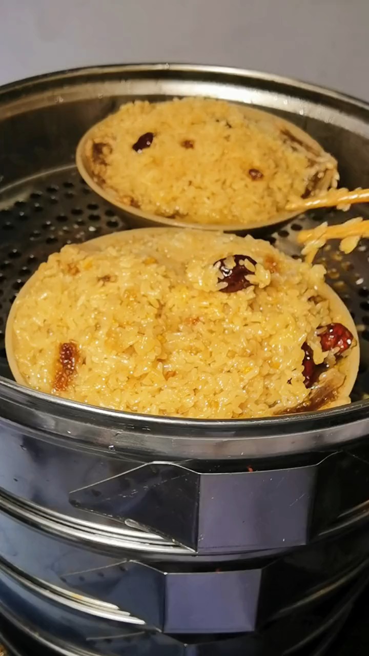 轻知计划四川重庆的三蒸九扣流传了很多年其中甜烧白很是受人喜欢优质