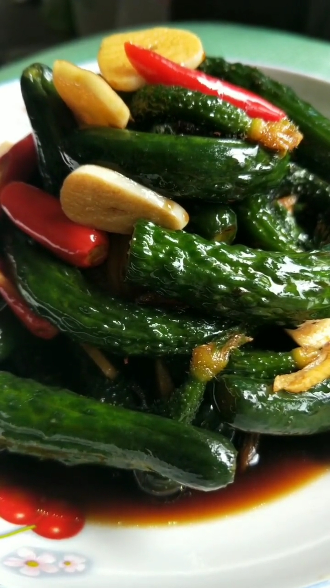 小黄瓜这样腌制清香脆爽,学着做吧!