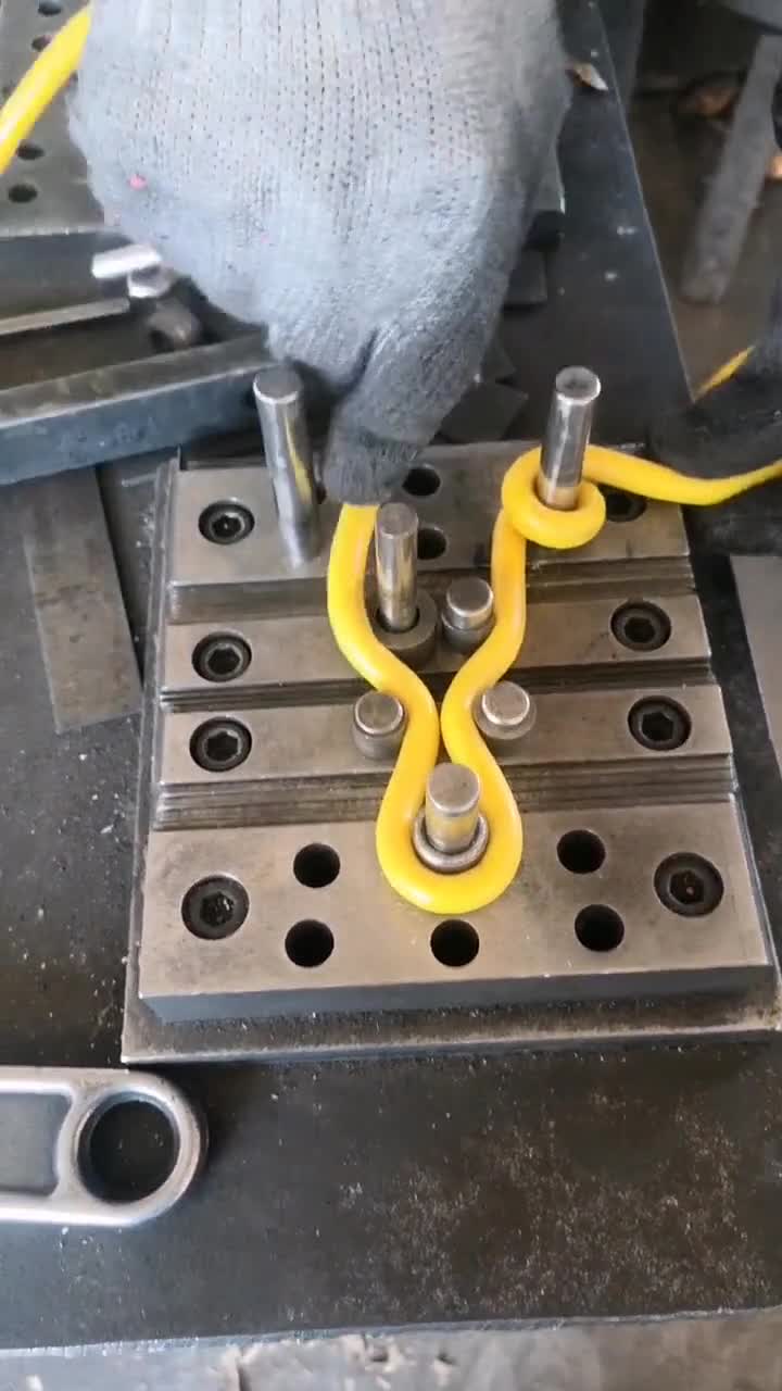 万万没想到,这东西也能做弹弓,网友:应该是做模具用的