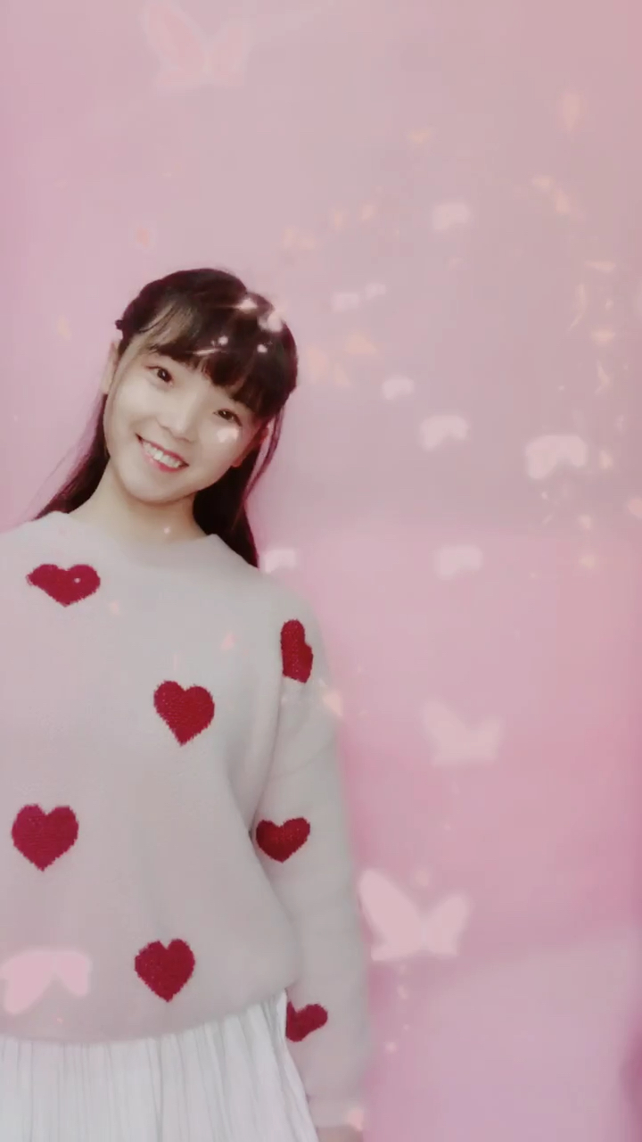 手势舞#《桃花笑》月儿在手中开呀怀儿笑,云儿在那眼前睡得早