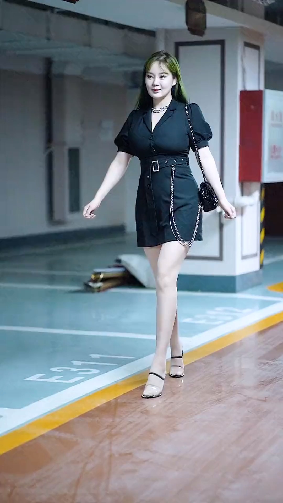 大长腿的姑娘浅浅silvia易阳-度小视