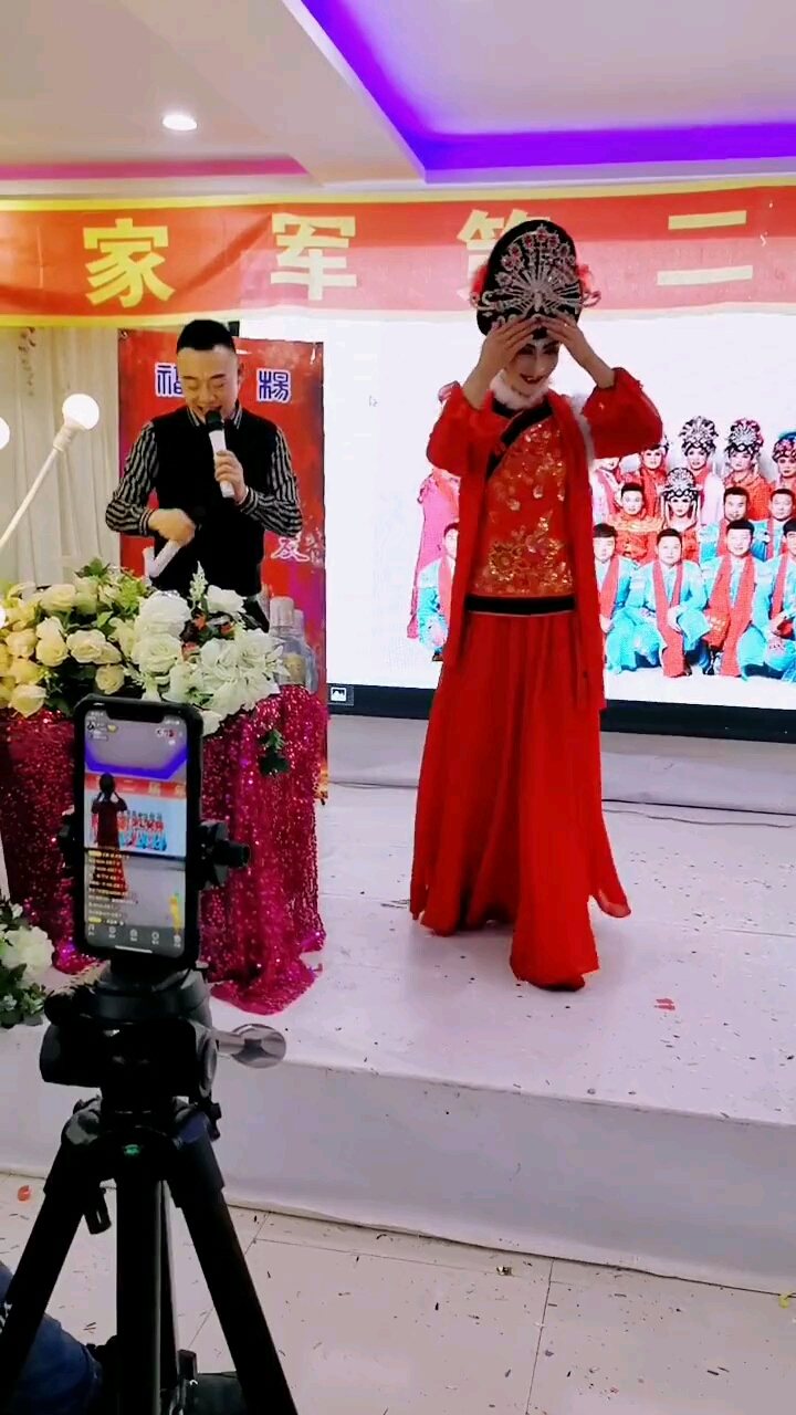 十二上台讲话让鹏家军秧歌越扭越浪