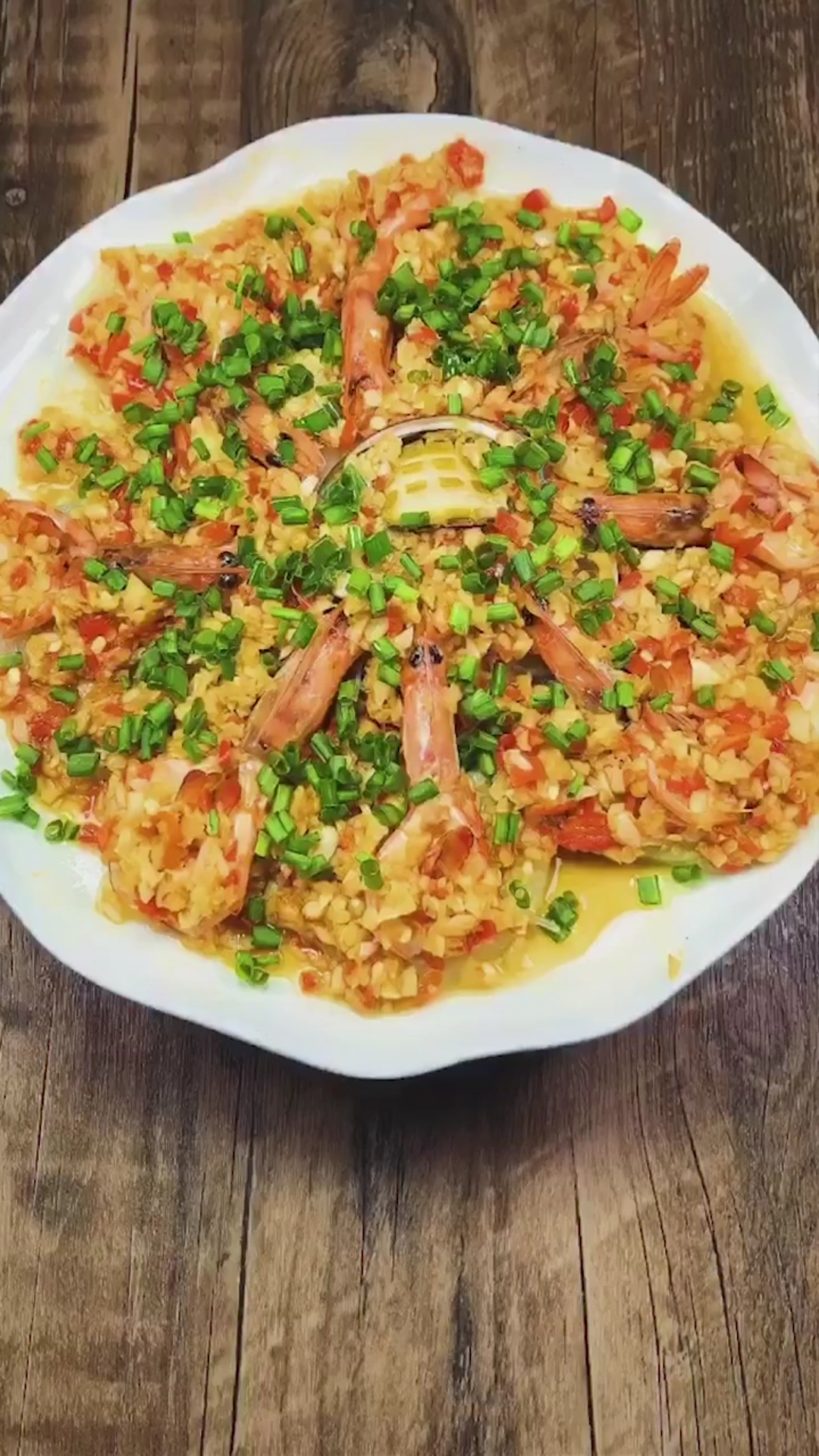 蒜蓉蝴蝶虾,适合做年夜饭的一道菜-度小视