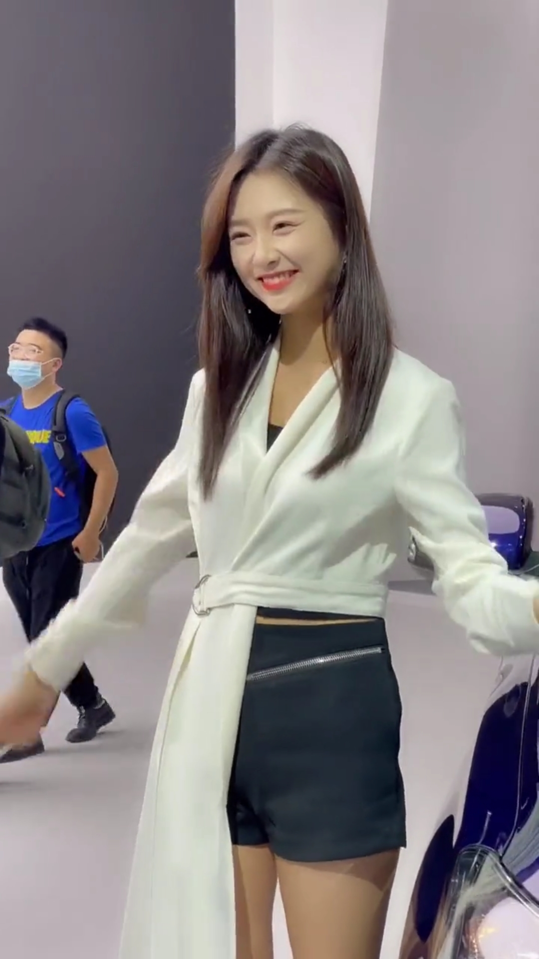 一笑倾城苏宁大美女