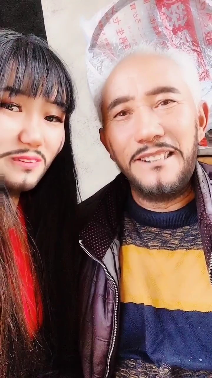 我爹说好看!自己女儿再丑都不嫌弃