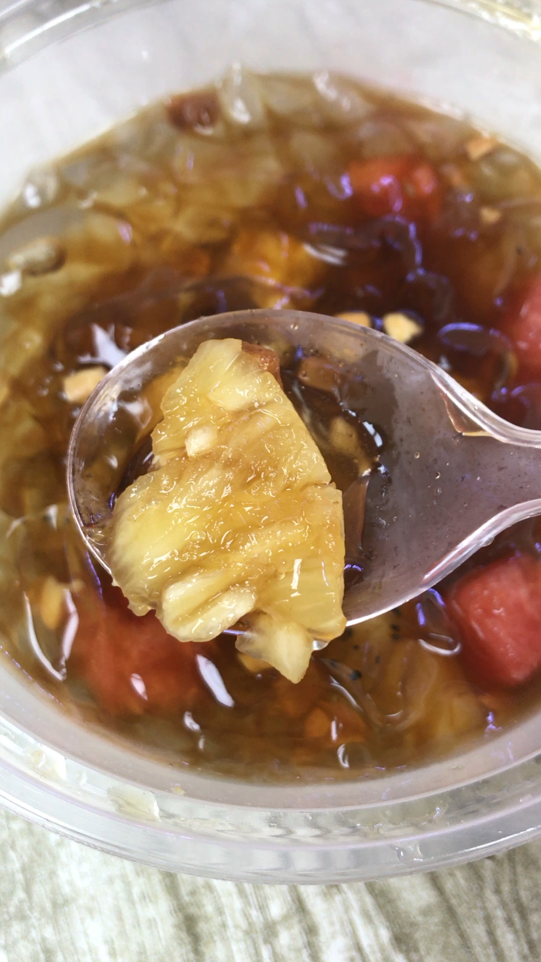 冰粉里面的菠萝好甜