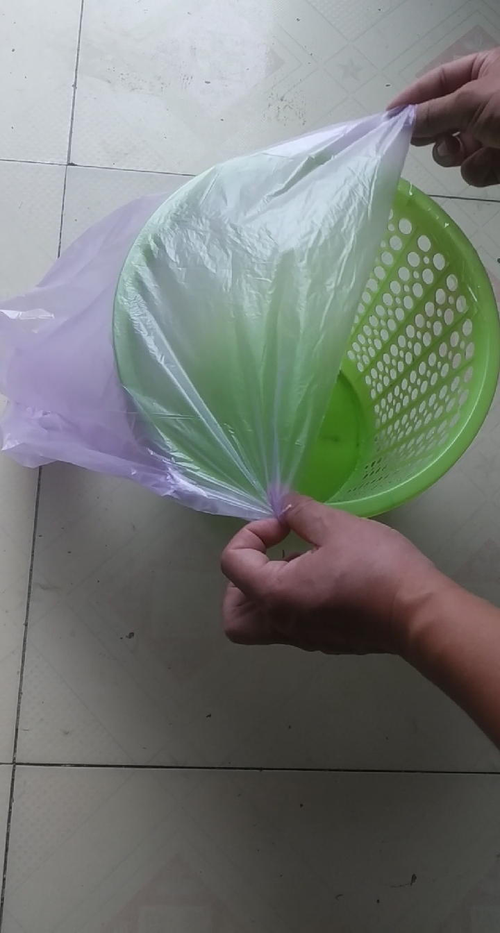 套垃圾袋也有学问!