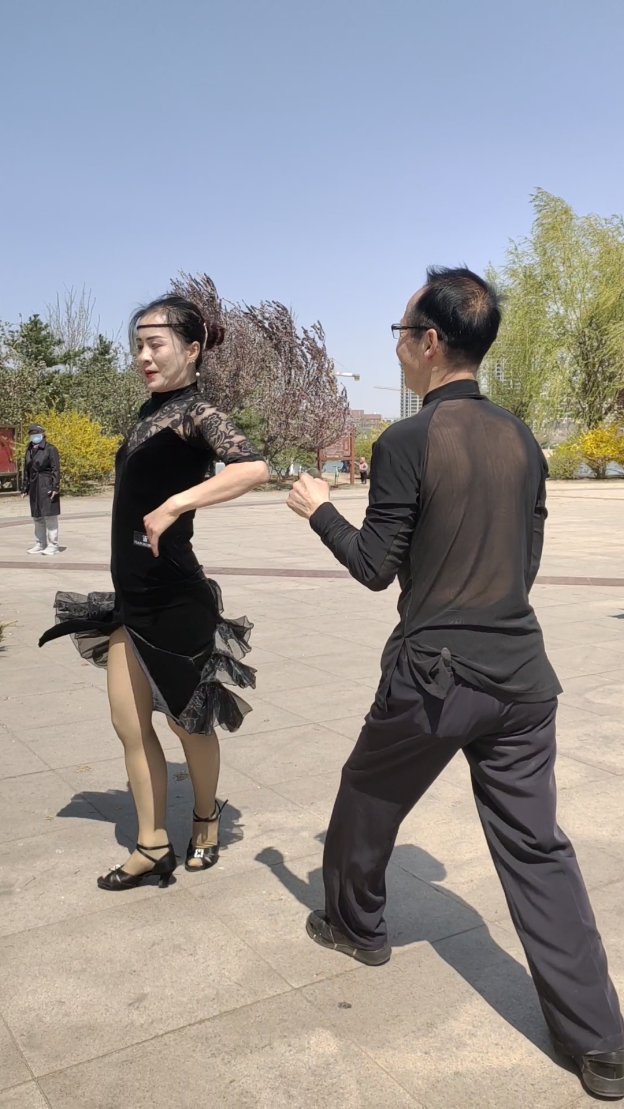 我要上热门#美女和大叔精彩吉特巴!