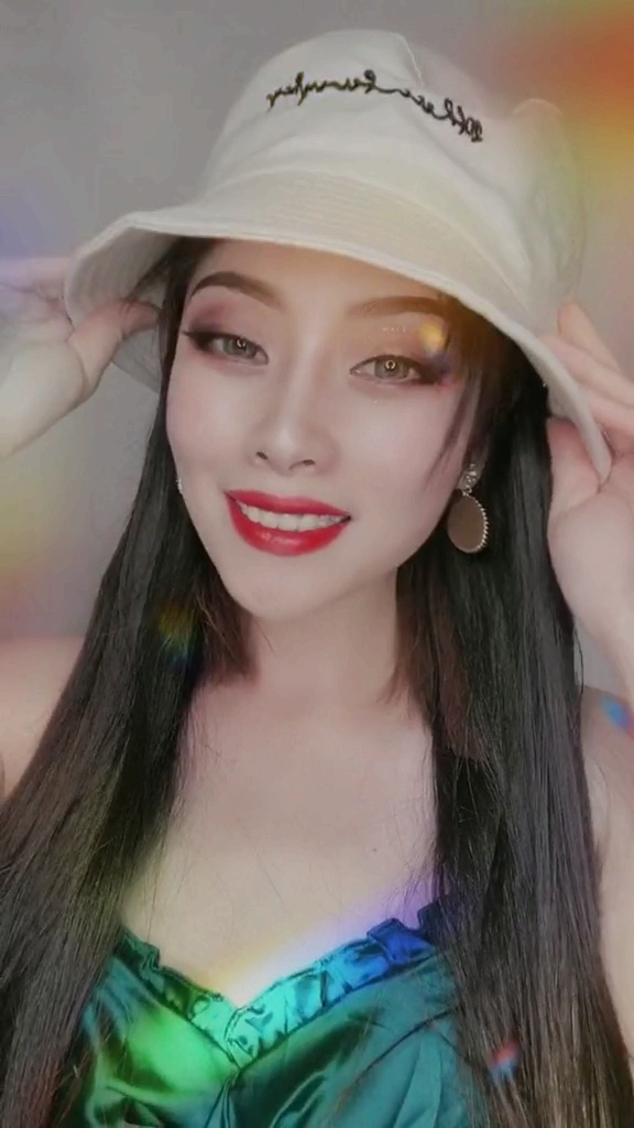 我吸了口仙气就变身了