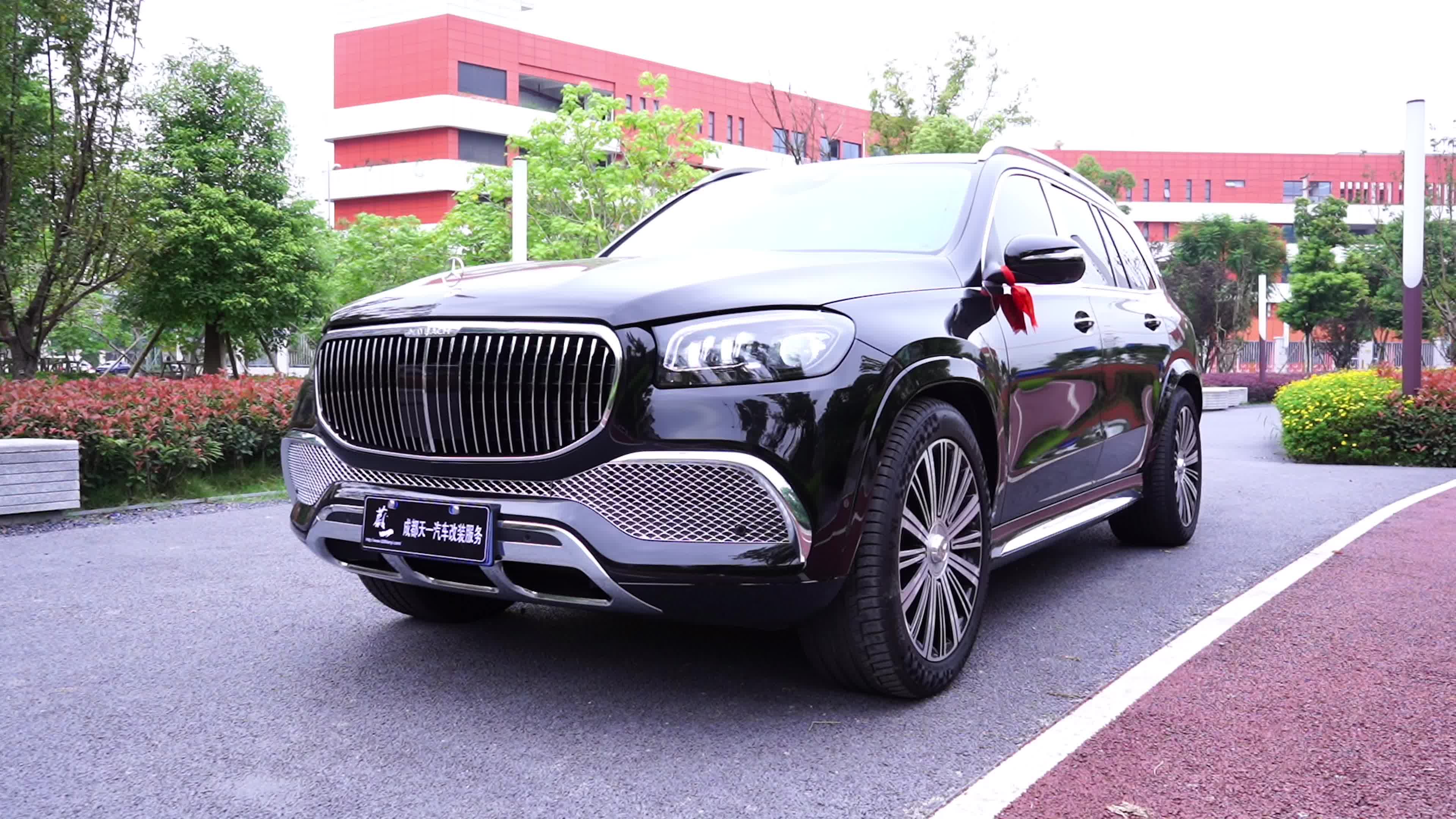 迈巴赫gls480超级豪华车,还有什么可以升级的?