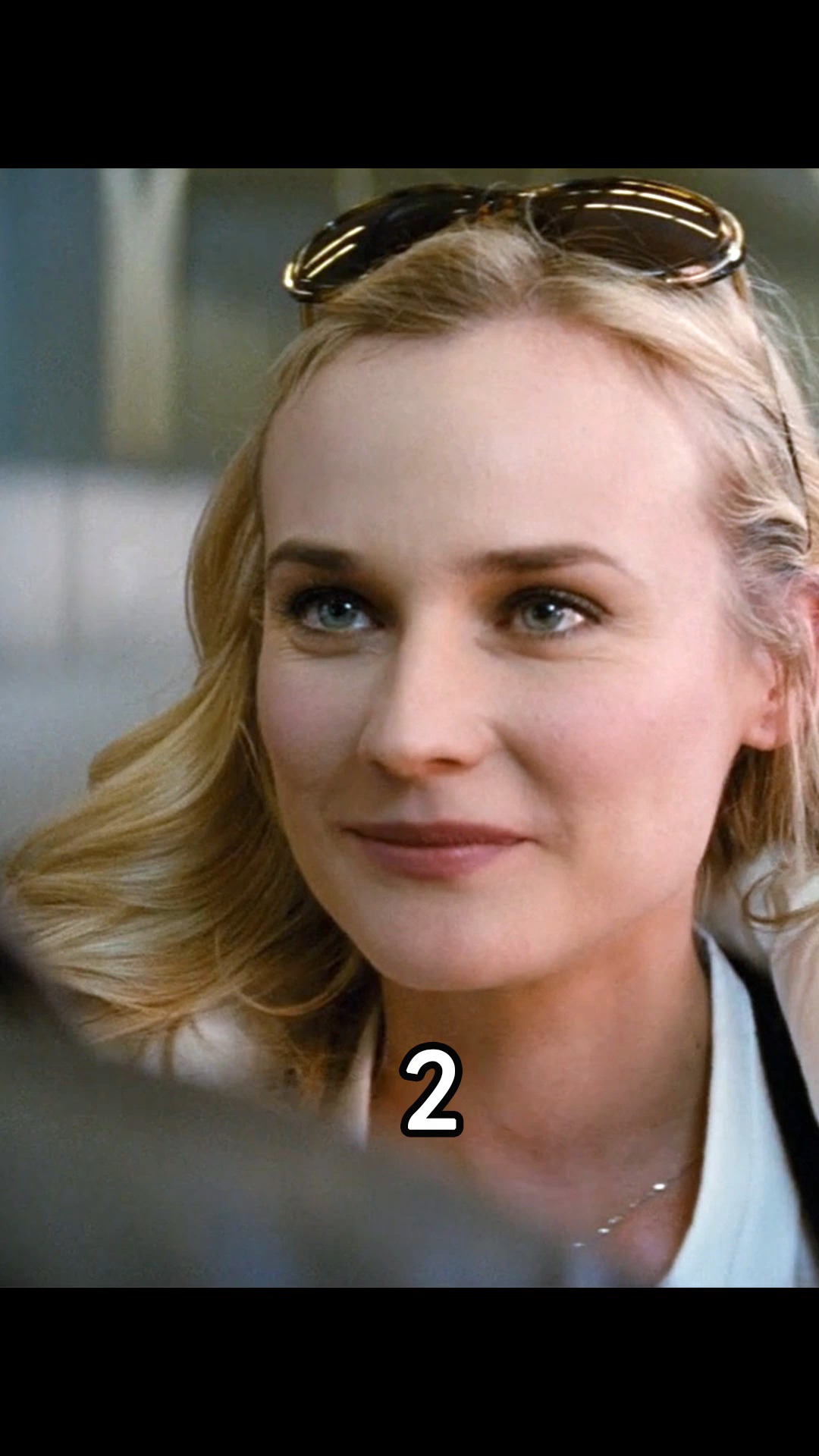 私奔b计划#喜剧电影:两情侣草原拍照,遇到不正经非洲雄狮,男子当场吓