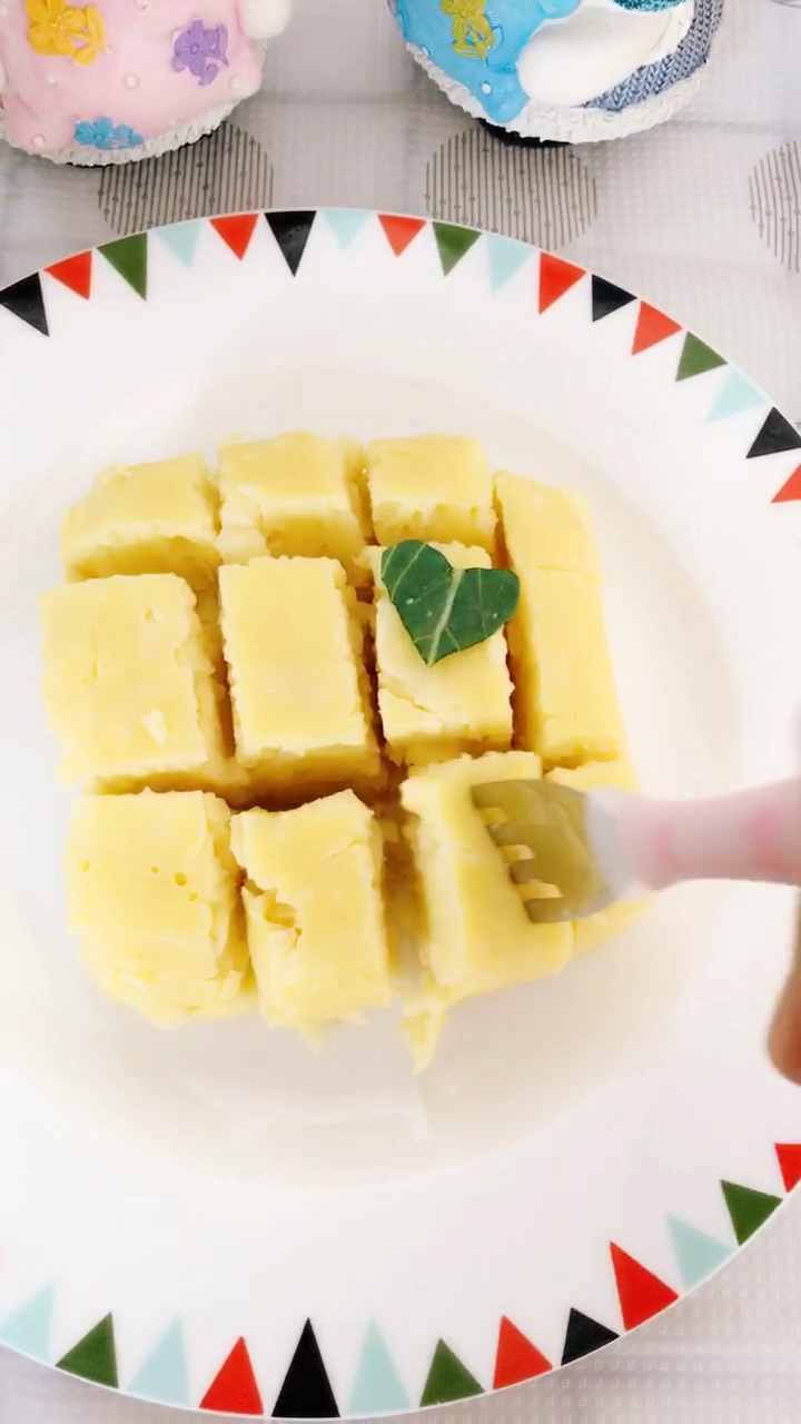 苹果酸奶糕,开胃好糕点