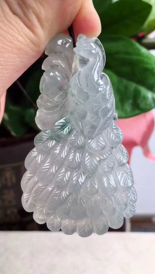 我爱唱歌#翡翠 冰润孔雀牌吊坠62*36*7mm24.29g