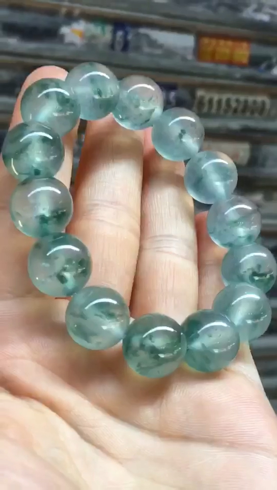 翡翠冰种飘蓝花手串,收藏佳品
