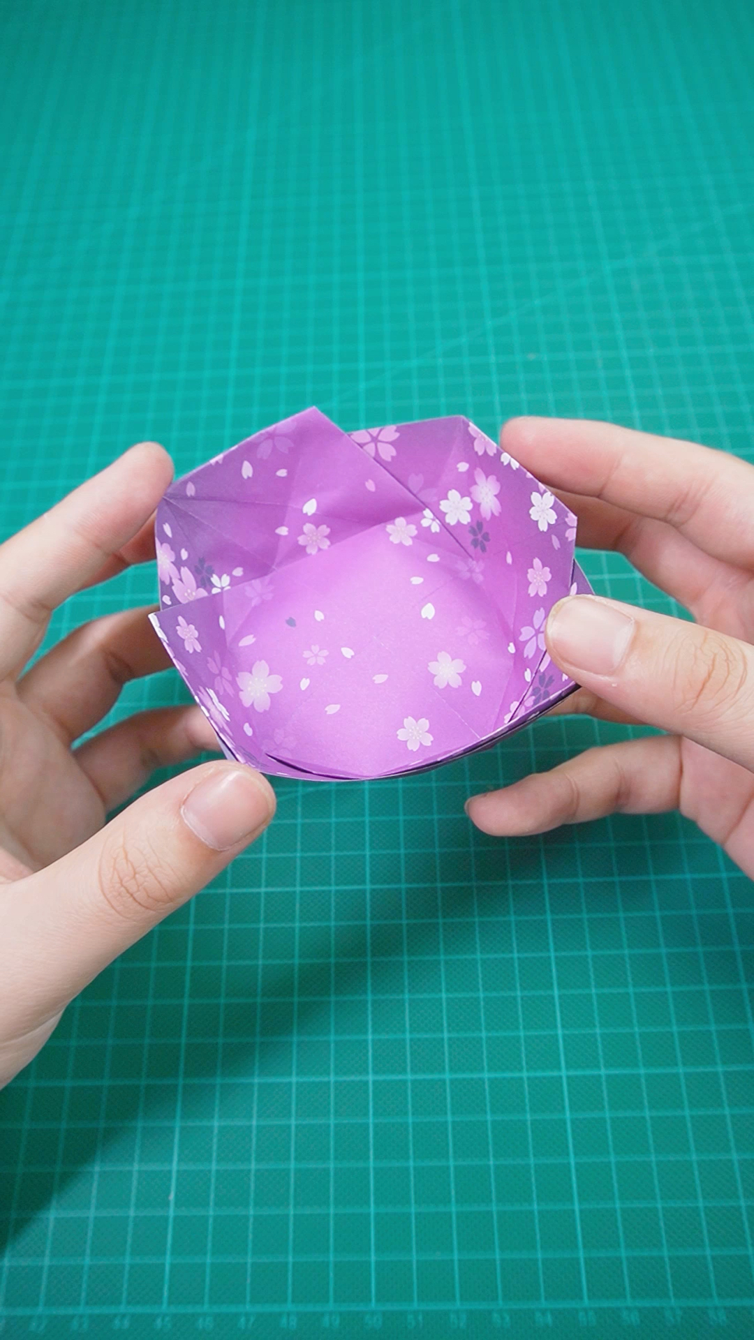 手工制作#一件美的像艺术品一样的折纸碗-度小视