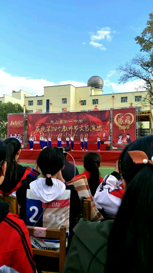 我们同学的文艺细胞也是很高的