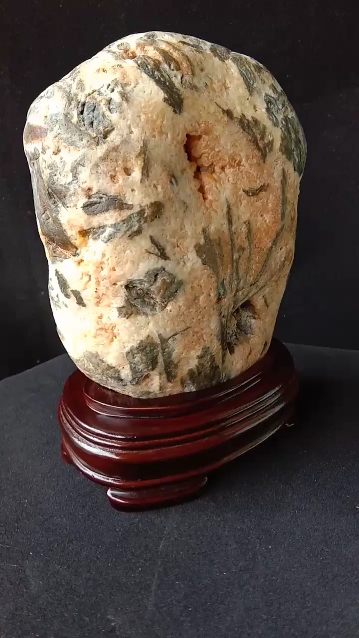 奇石,画面石,彩蜡石,《兰花草》