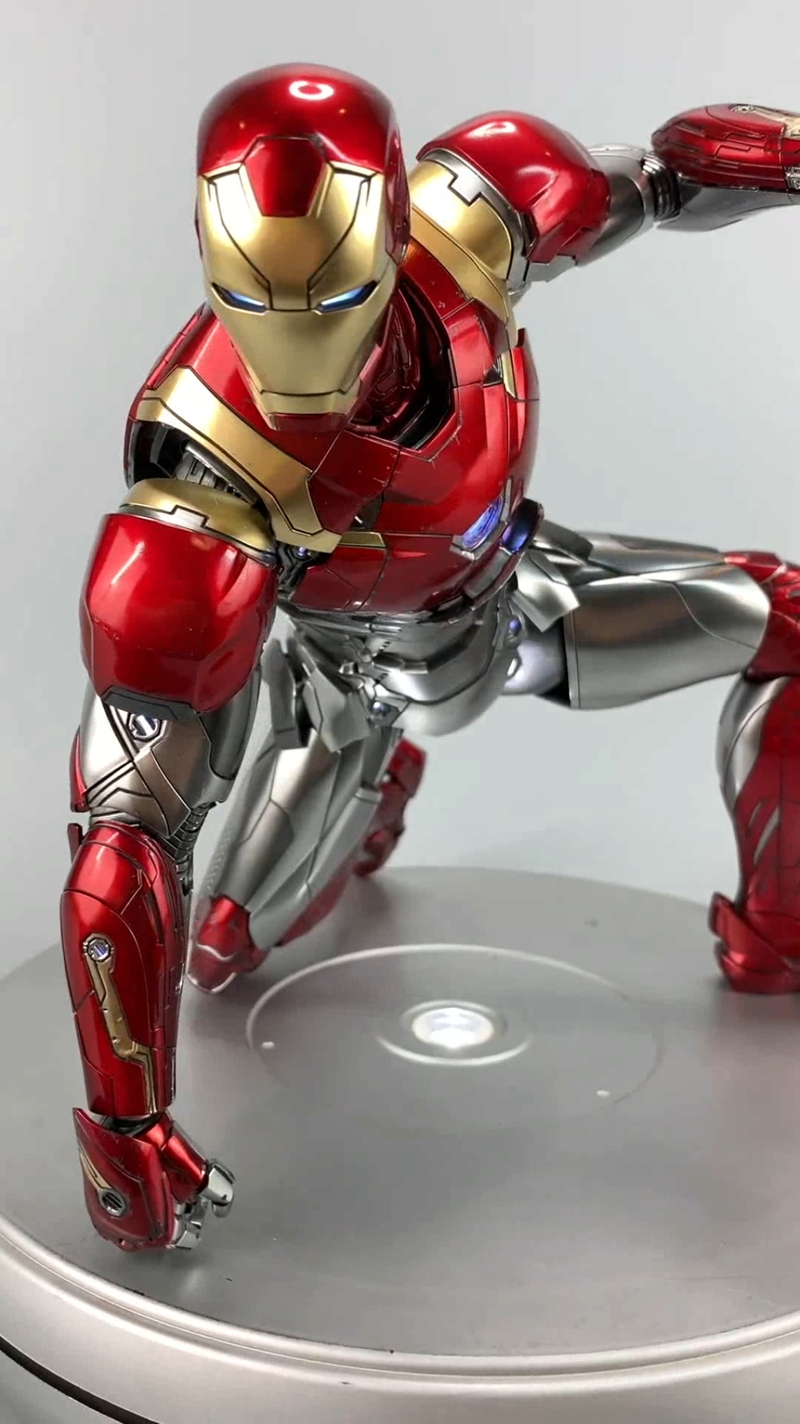 复仇者联盟4#被炒到一万多的钢铁侠手办,你觉得值吗?(下)-度小视