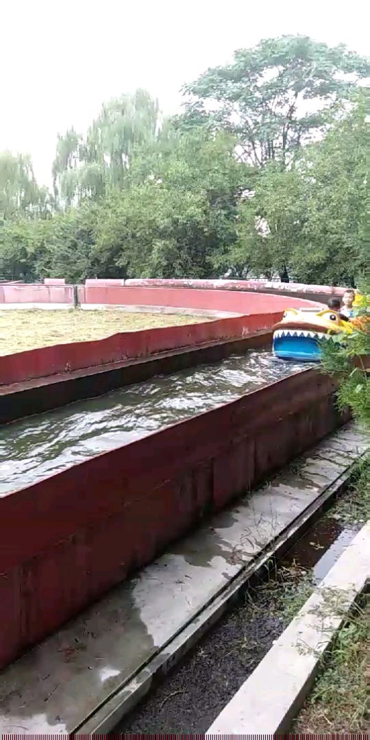 朝阳公园激流勇进