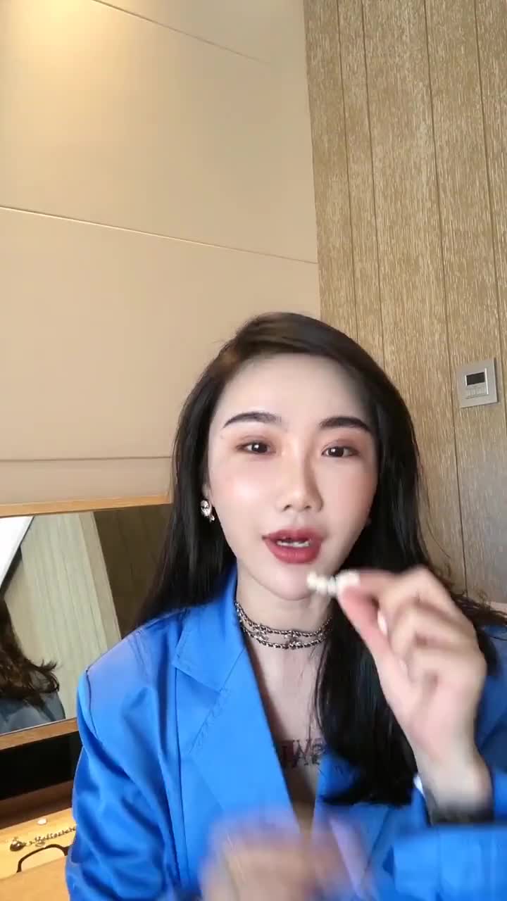 男人有钱就变坏,女人化妆为了美!美女修牙为讨帅哥欢心,结局尝尽苦头!