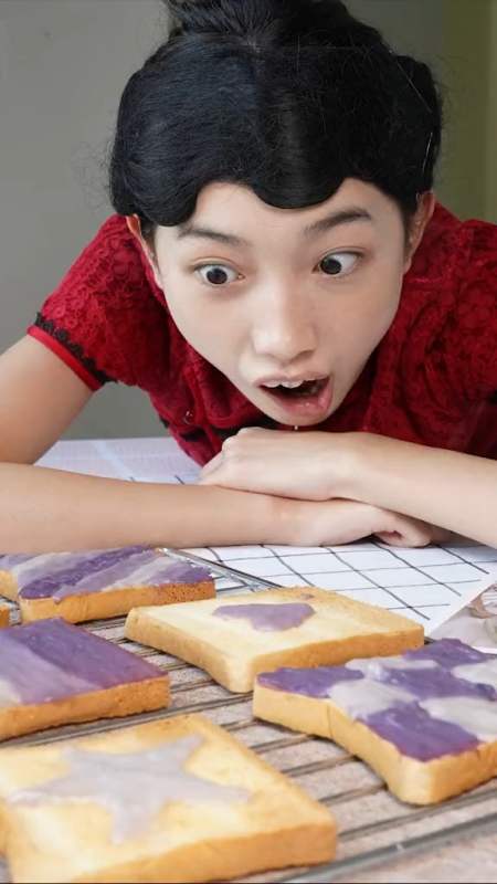 小兰锤晕芋头龅牙妈妈拍手称赞