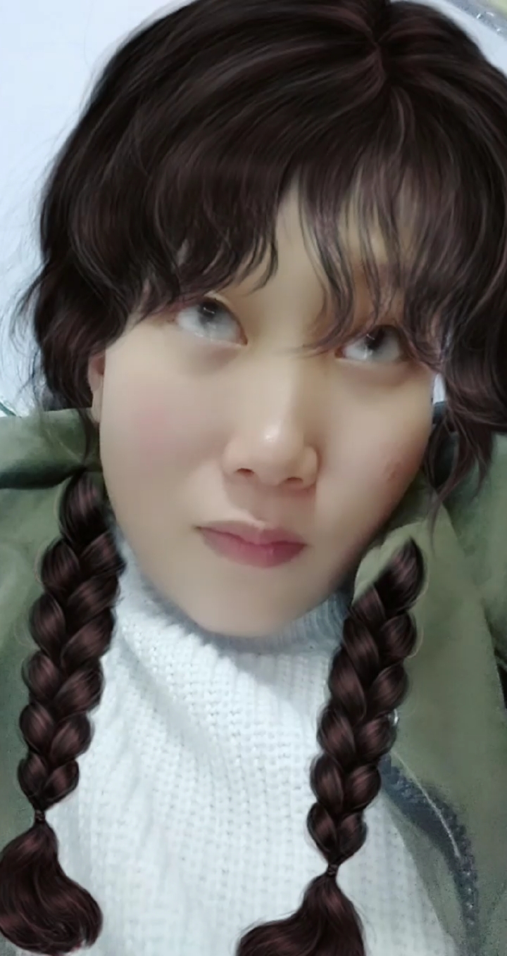 随心所欲变发型#来了个傻子