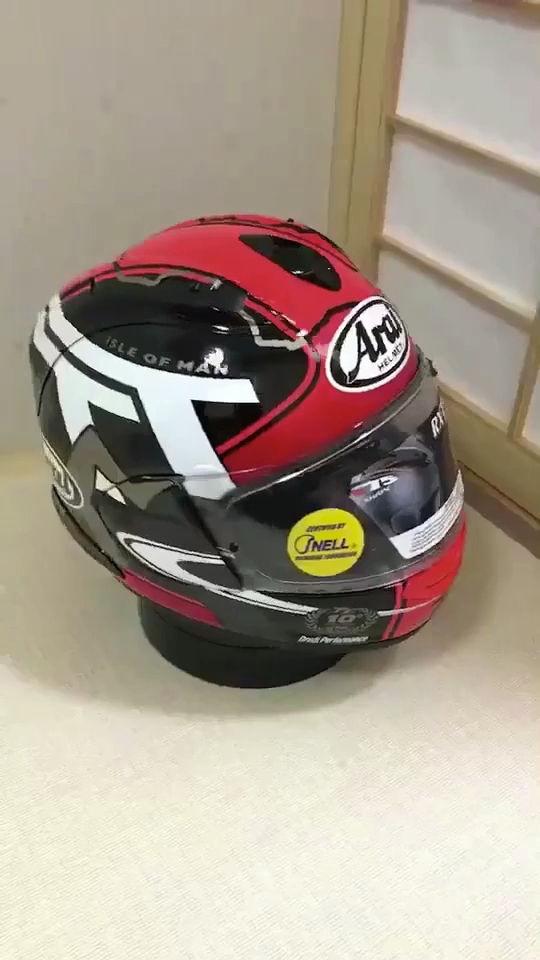 arai头盔,2018曼岛tt限量版,了解一下