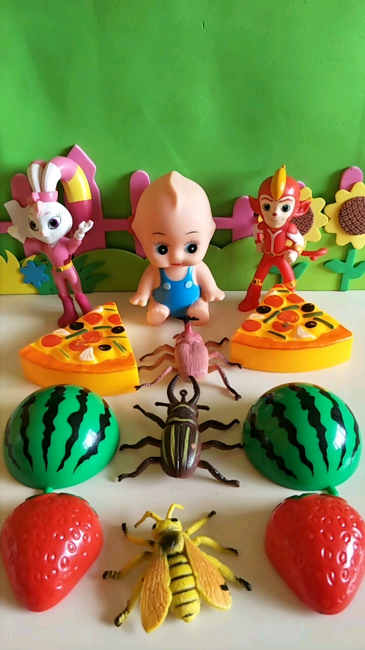 虫子把胖孩的食物给吃拉