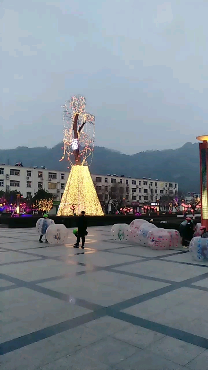 平利县城五峰楼夜景