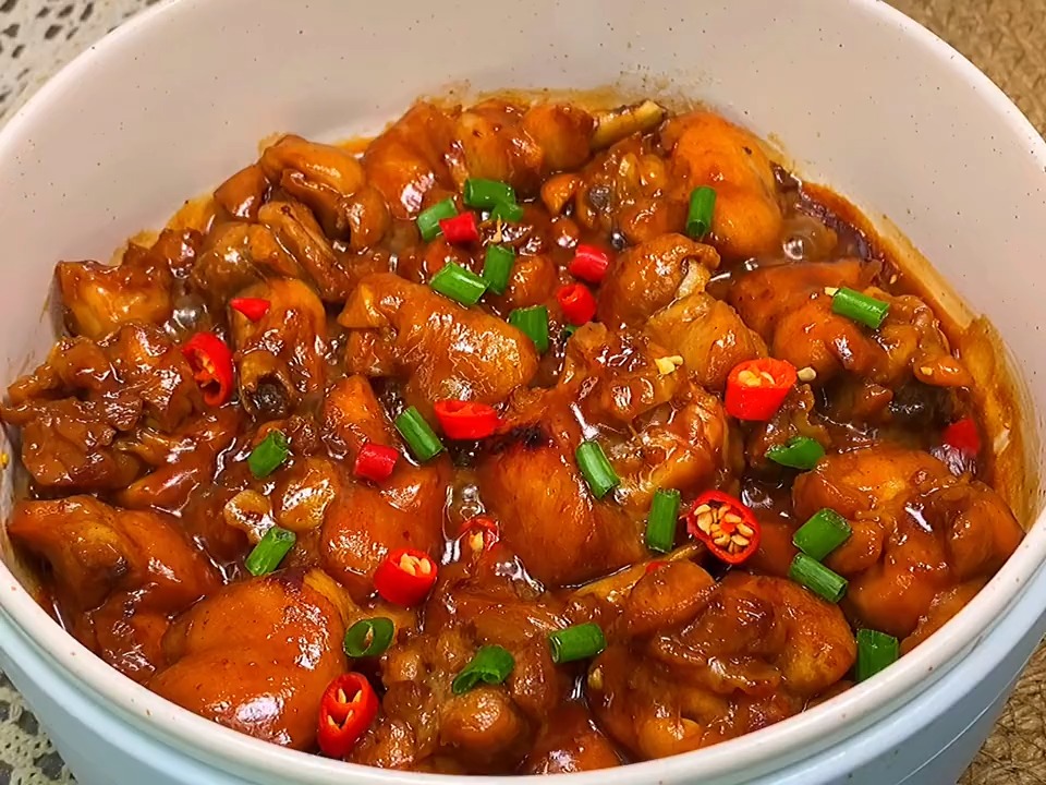 美食#不加一滴水的葱油焖鸡