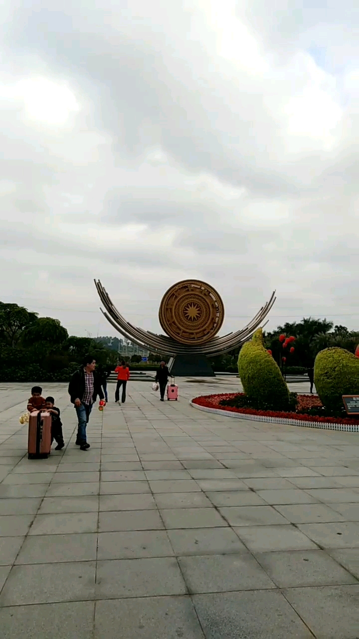 我的私藏景點#南寧東站廣場,不一樣的民族風!