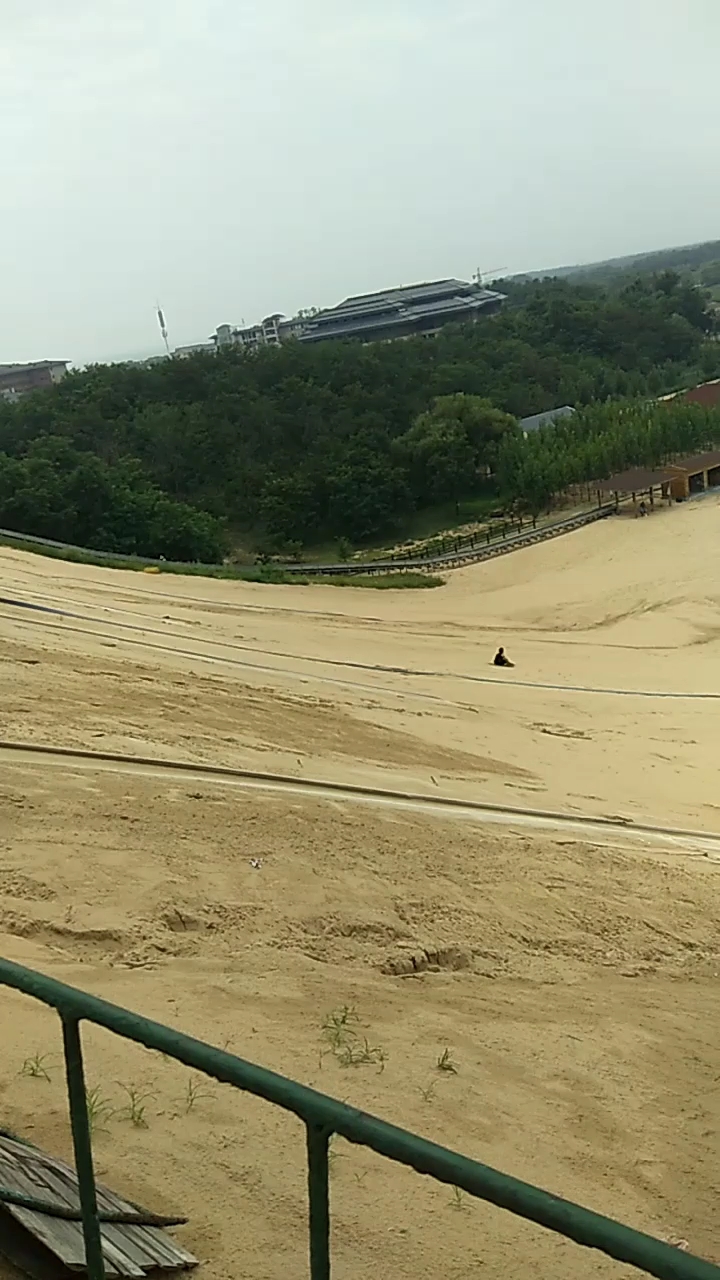 黄金海岸滑沙场