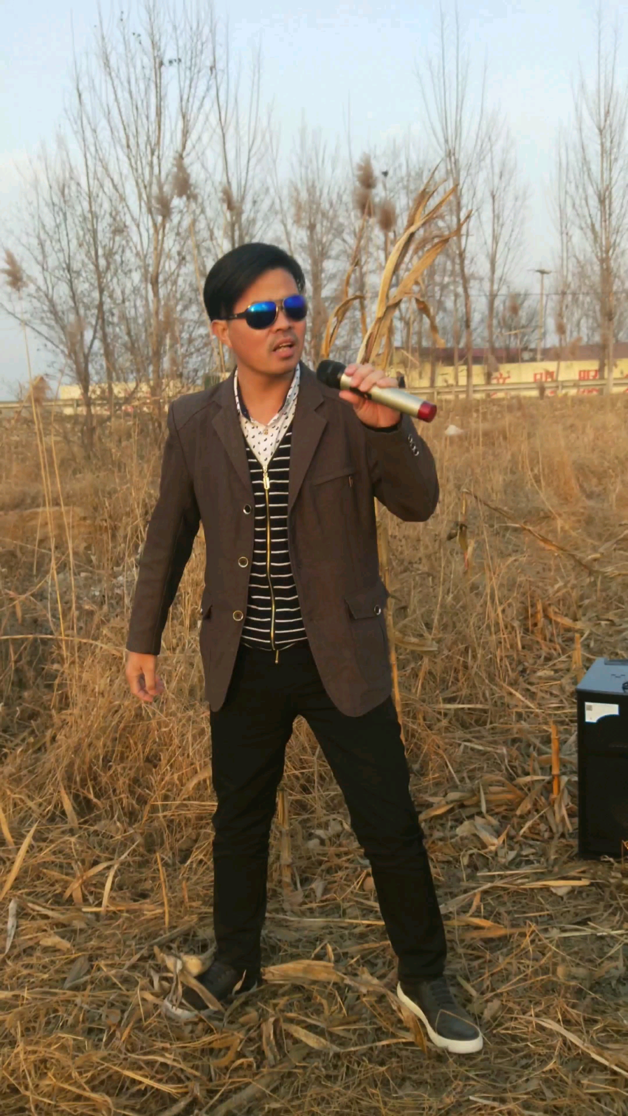 老铁们,陈老师的歌你们喜欢吗