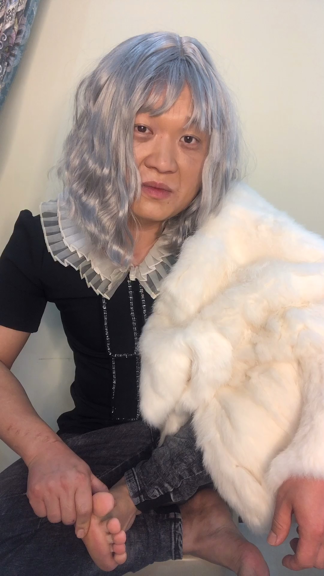 来全民做红人#网恋需谨慎,奔现有风险,看抠脚大叔如何逆袭网红美女的