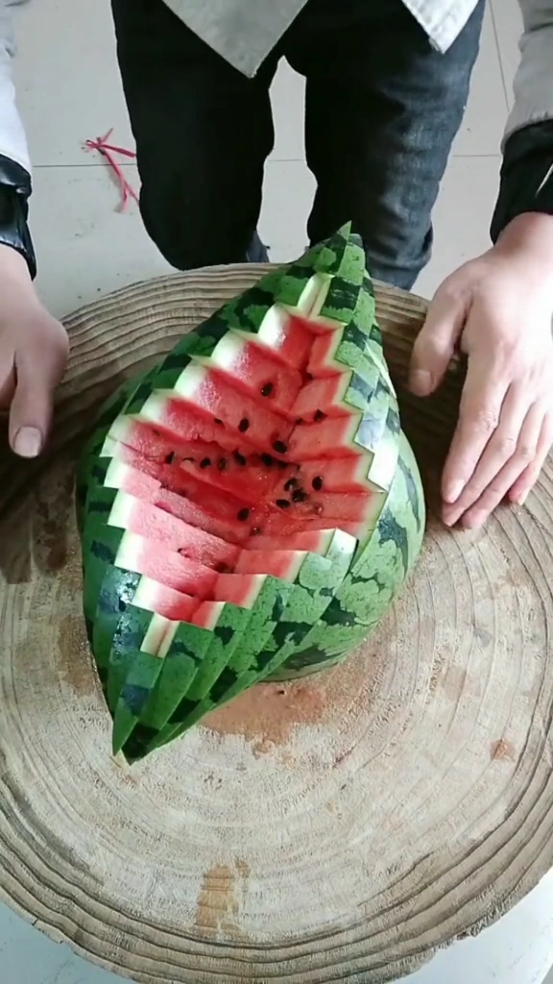 切西瓜真能切出花来!