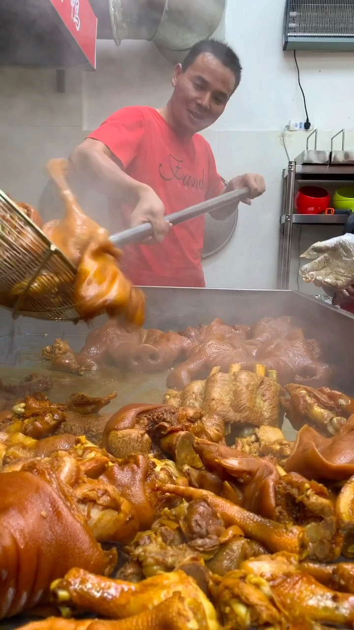 卤肉出锅了