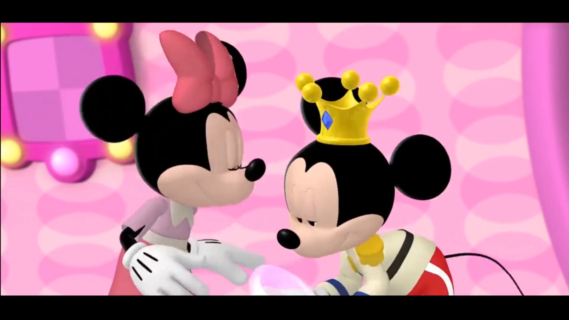 娱乐#米奇妙妙屋:幸好有王子米奇,灰姑娘才得以变公主