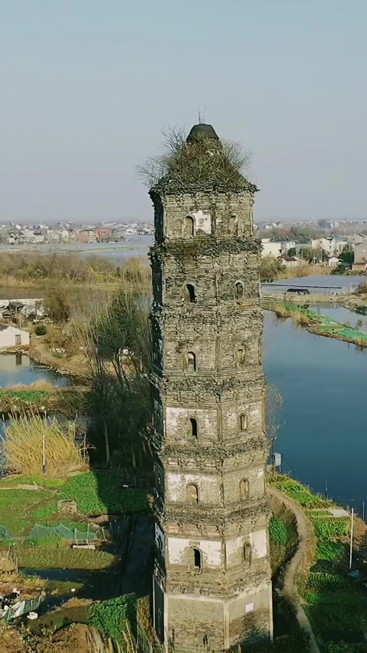和县文昌塔,又称中国比萨斜塔,始建于明朝万历庚子年,由和州知州郭继