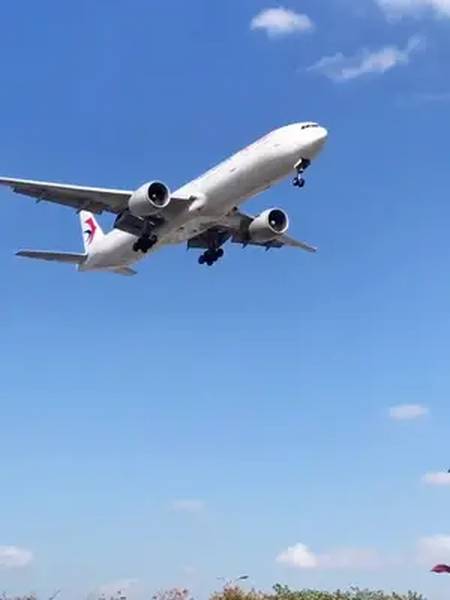 mu5154 peksha 准点抵达虹桥.推广助手-全民小视频